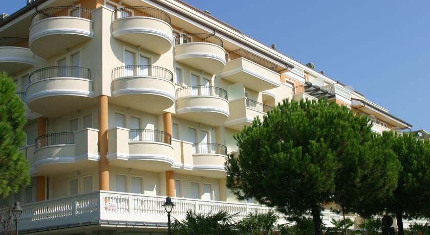 Residence Il Tulipano Riccione Zewnętrze zdjęcie