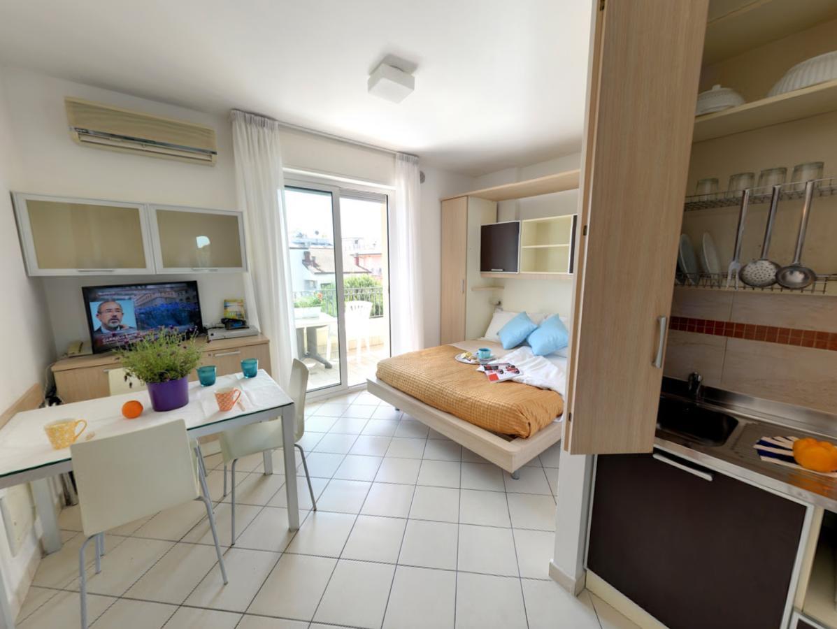 Residence Il Tulipano Riccione Zewnętrze zdjęcie