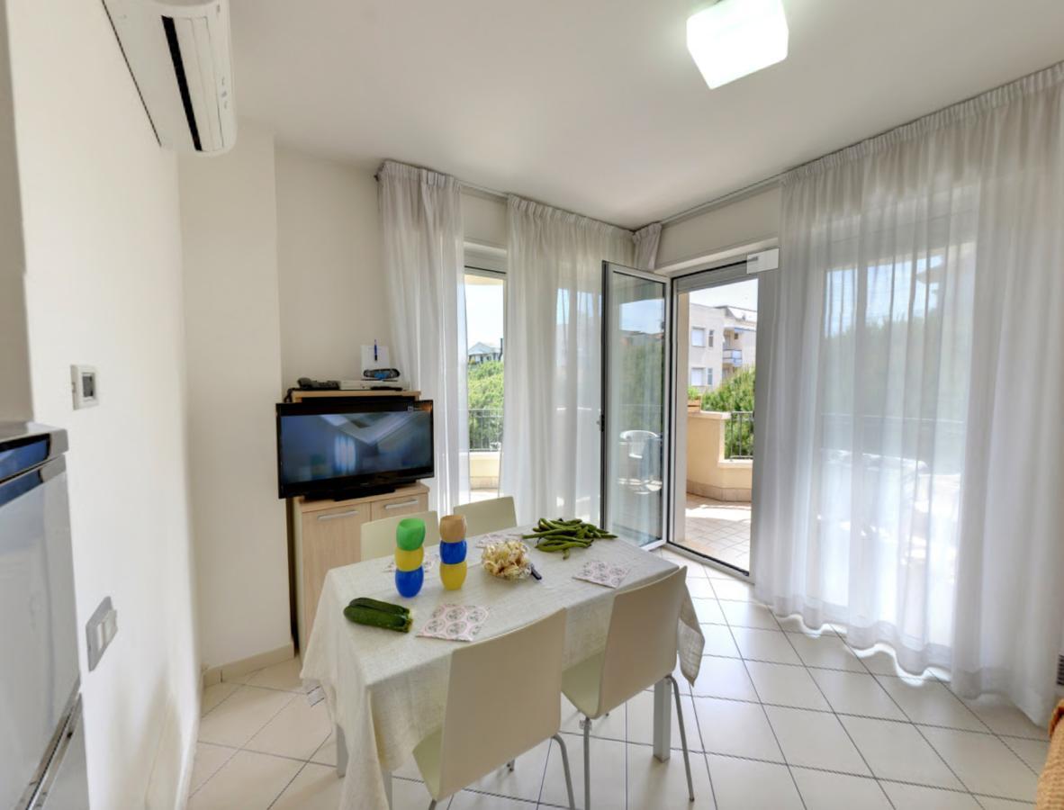 Residence Il Tulipano Riccione Zewnętrze zdjęcie