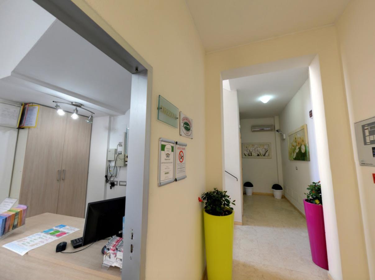 Residence Il Tulipano Riccione Zewnętrze zdjęcie